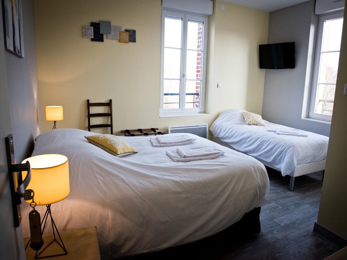 Logis Hotel Restaurant Le Relais Fleuri Vervins Luaran gambar